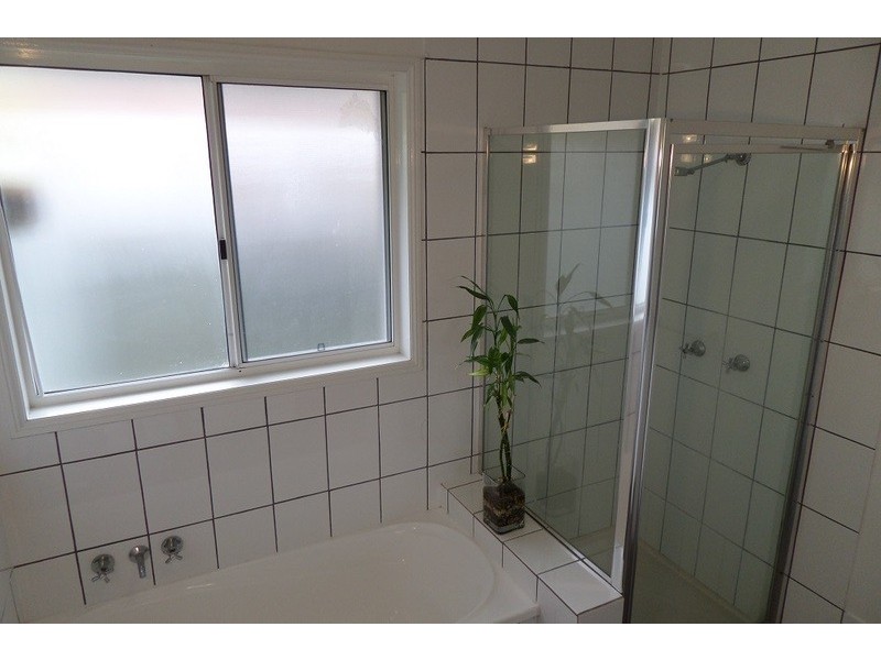 1/21 Coventry Court, Labrador QLD 4215