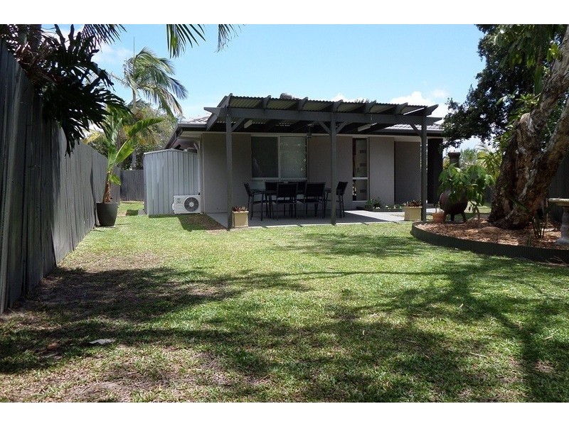 1/21 Coventry Court, Labrador QLD 4215