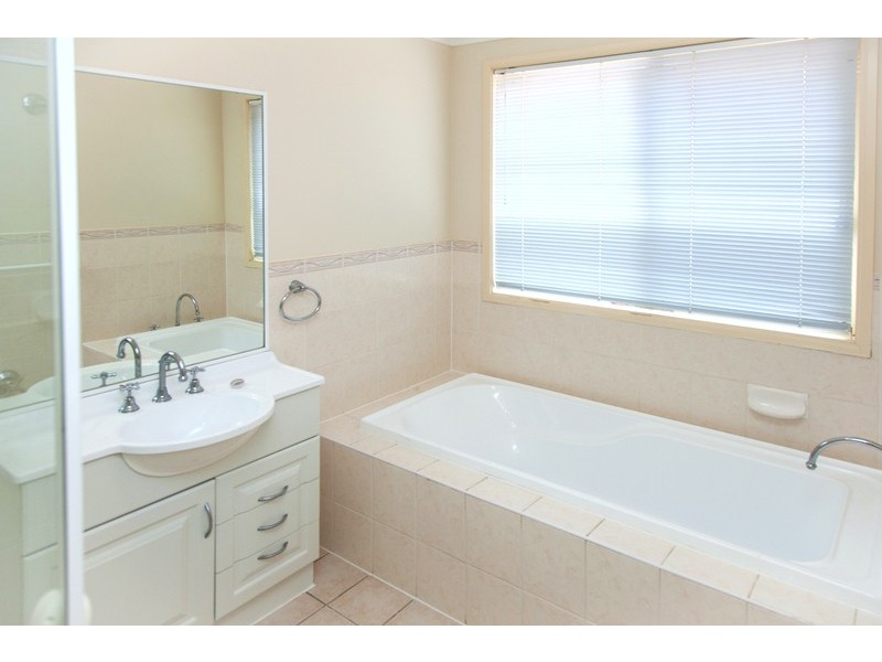 35 Homestead Road, Wadalba NSW 2259