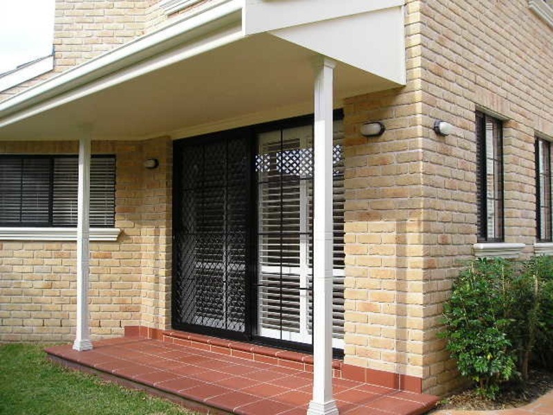 2/92 Toronto Pde, Sutherland NSW 2232