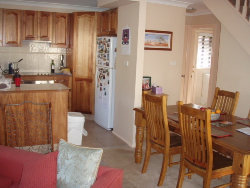 2/92 Toronto Pde, Sutherland NSW 2232