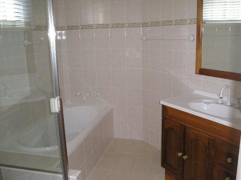 2/92 Toronto Pde, Sutherland NSW 2232