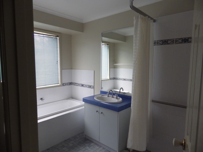 8 Powell Street, Narrandera NSW 2700