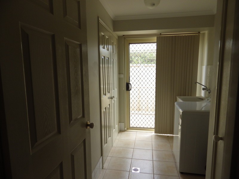 8 Powell Street, Narrandera NSW 2700