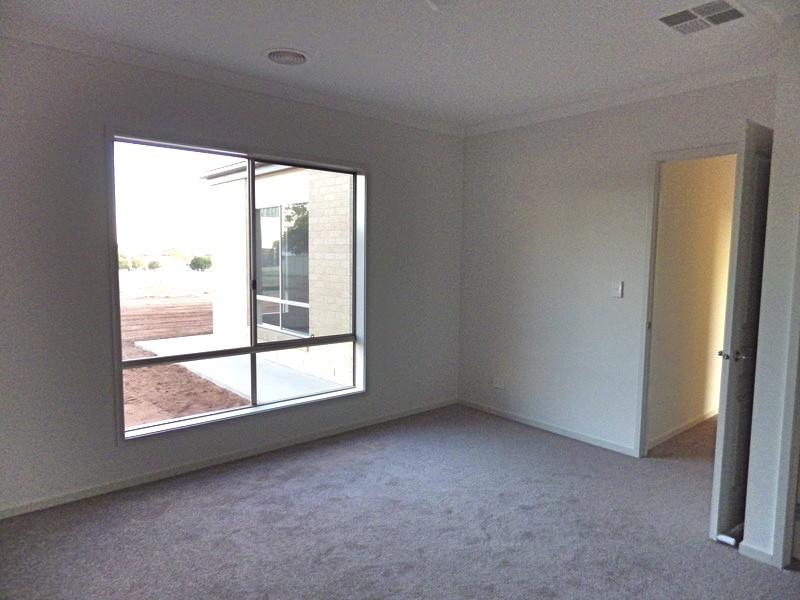 73 Lettie Street, Narrandera NSW 2700