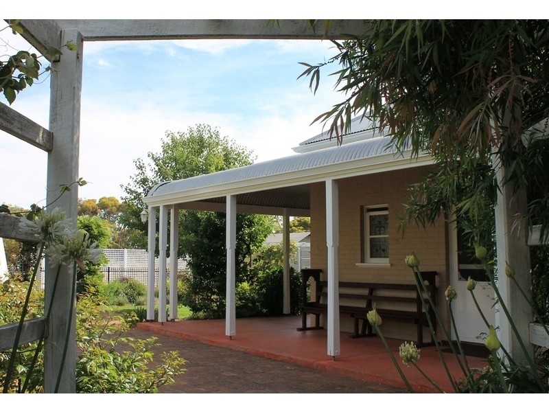 32 Tucker Street, Katanning WA 6317