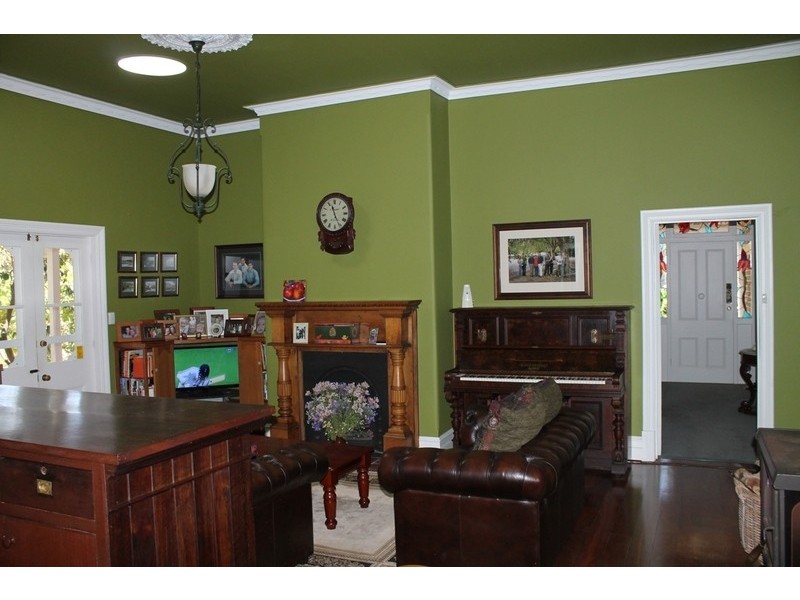 32 Tucker Street, Katanning WA 6317