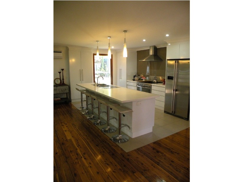 18 May Street, Narrandera NSW 2700