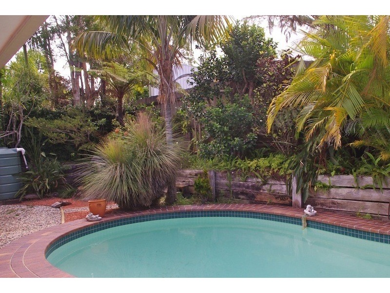 33 Sunbird Crescent, Boambee East NSW 2452