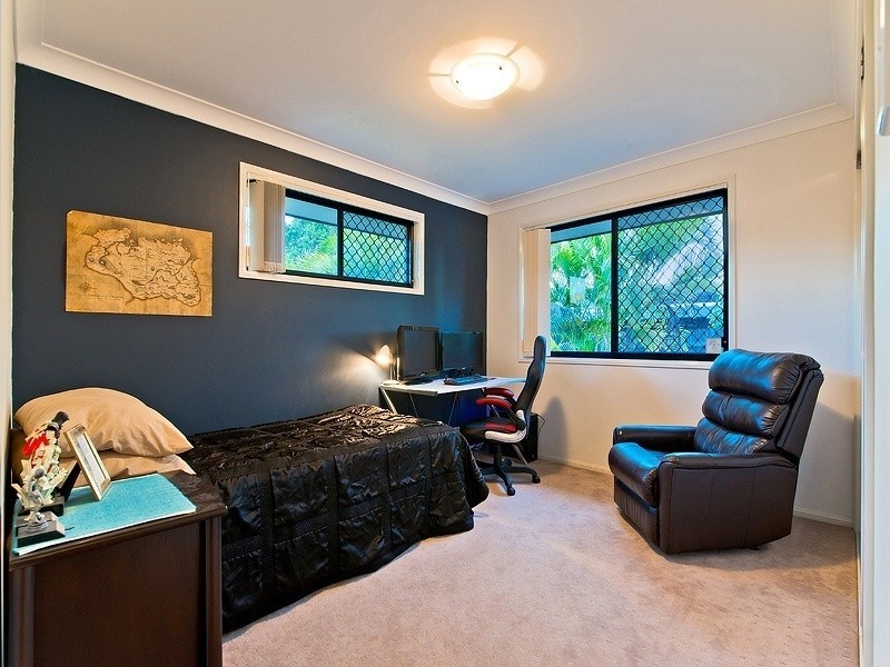 19 Kyndalyn Close, Upper Kedron QLD 4055