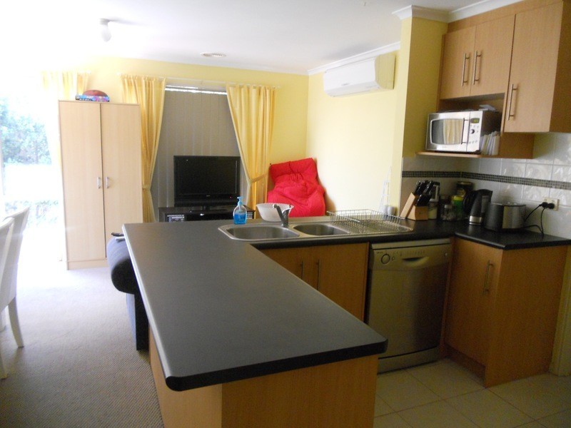 208 Elsworth Street West, Mount Pleasant VIC 3350