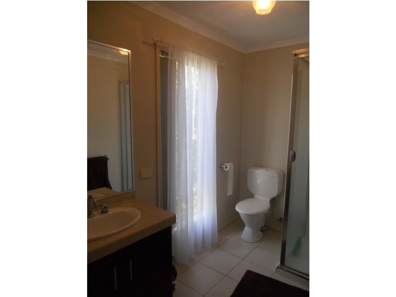 208 Elsworth Street West, Mount Pleasant VIC 3350