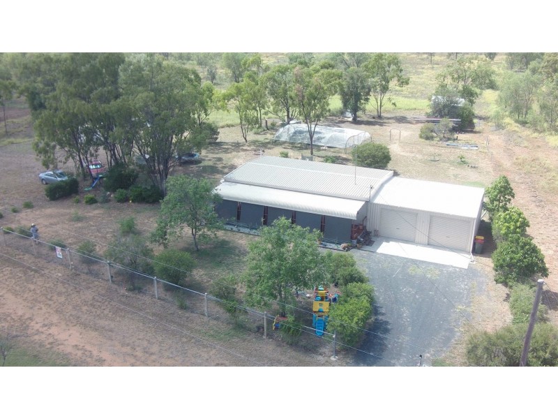 42 Hibernia Road, Capella QLD 4723