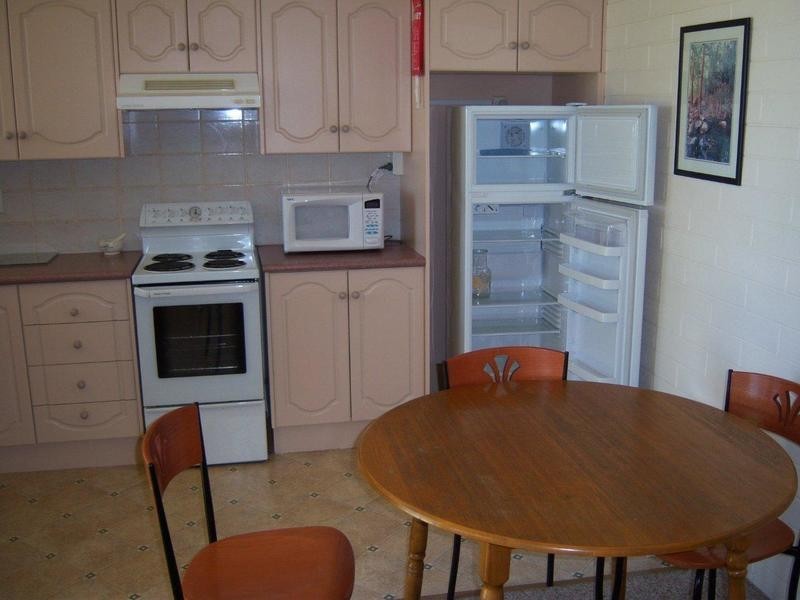 1/647 Beach Road, Surf Beach NSW 2536