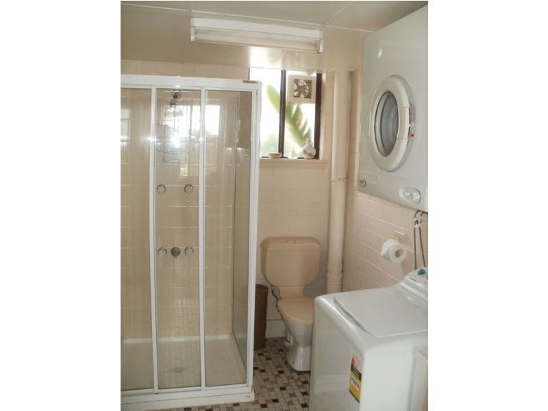 1/647 Beach Road, Surf Beach NSW 2536