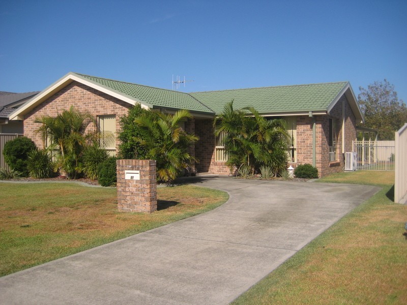 57 Wamara Crescent, Forster NSW 2428