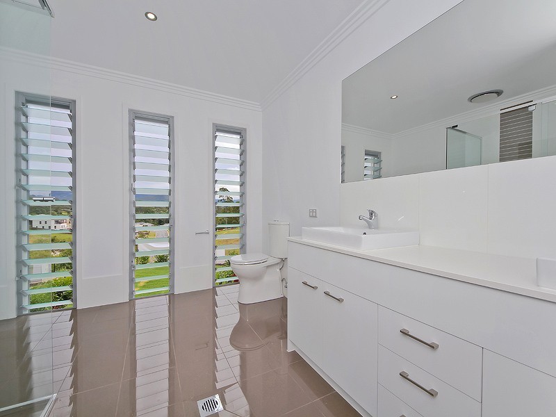 15 Blackstump Drive, Gilston QLD 4211