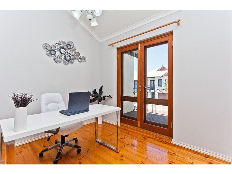 9/3-5 Swan Street, North Fremantle WA 6159