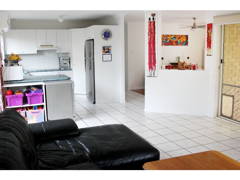 8 Corkwood Court, Mountain Creek QLD 4557