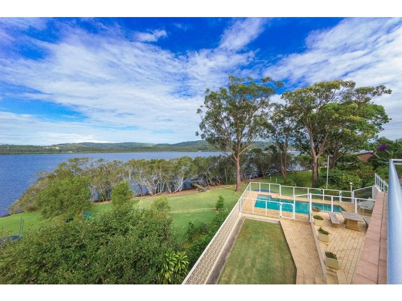 18 Sierra Crescent, East Gosford NSW 2250