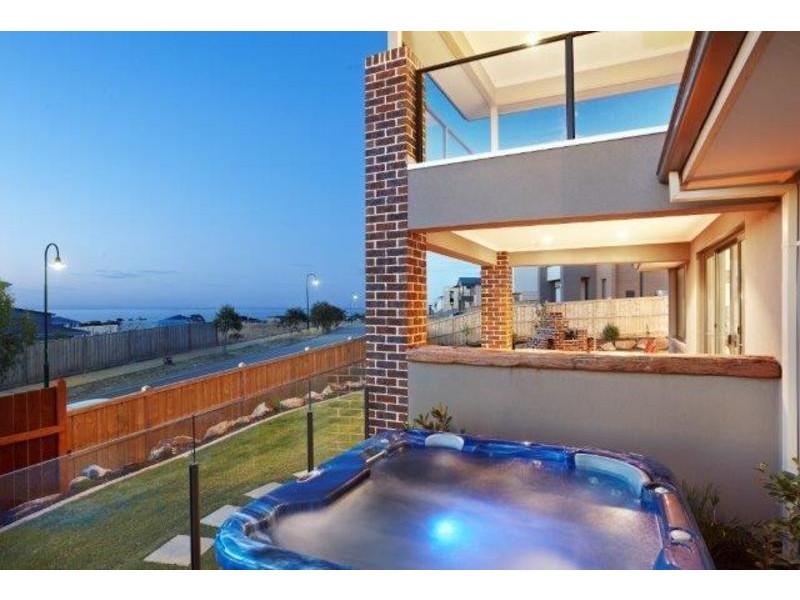 30 Waterview Drive, Mount Martha VIC 3934