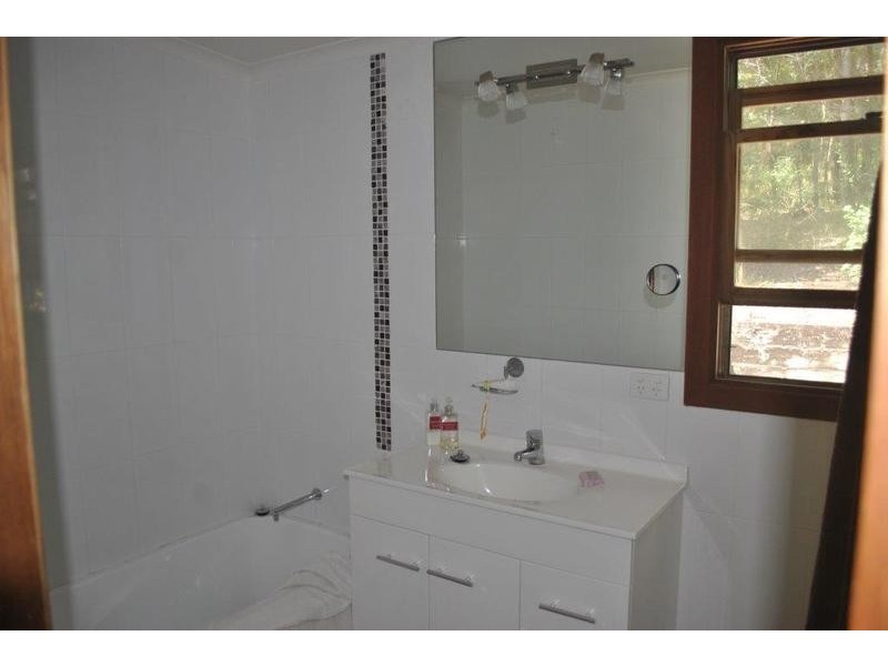 6 Palm Close, Pacific Palms NSW 2428