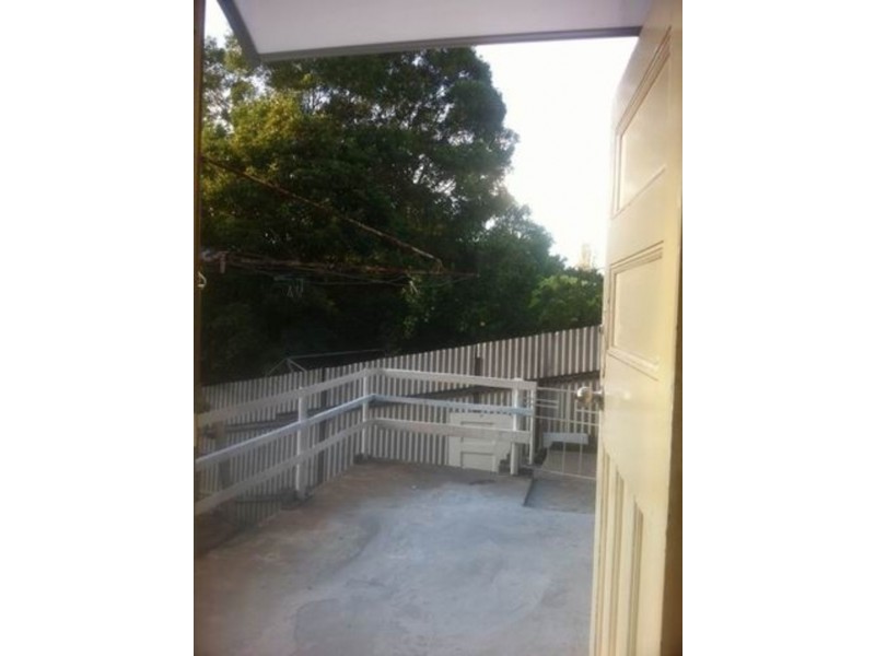 142 Lake Avenue, Cringila NSW 2502