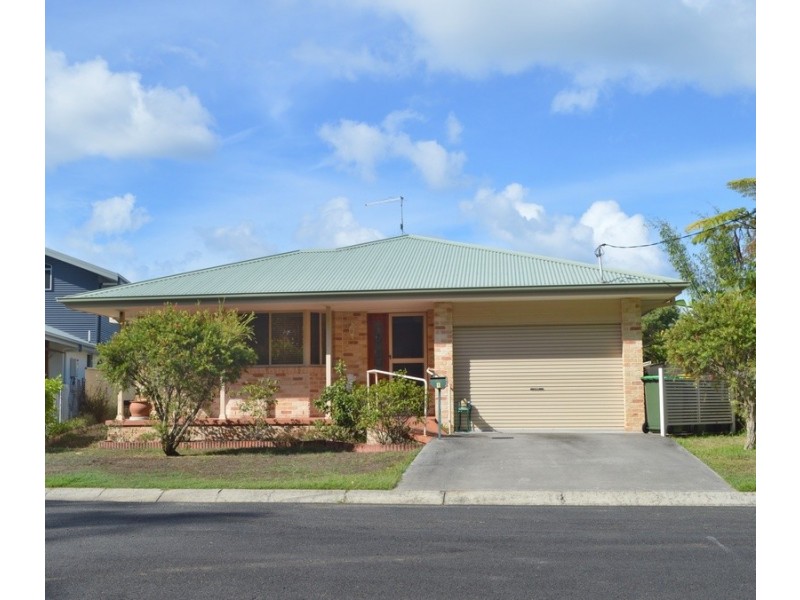 1 Cox Street, Yamba NSW 2464