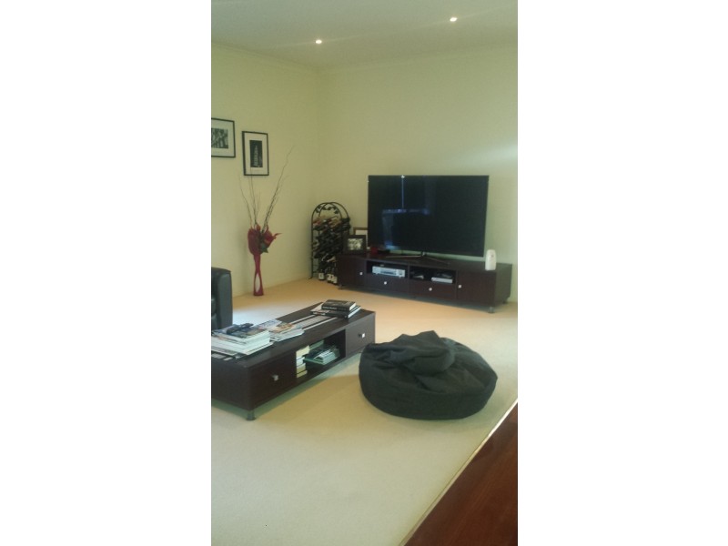 2 Suffolk Crt., Alfredton VIC 3350