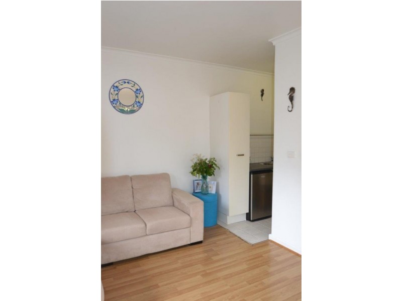 1/5 Hudson Street, Caulfield North VIC 3161
