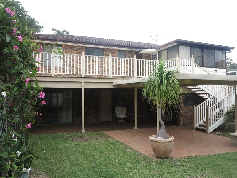 122 Sandy Point Road, Corlette NSW 2315
