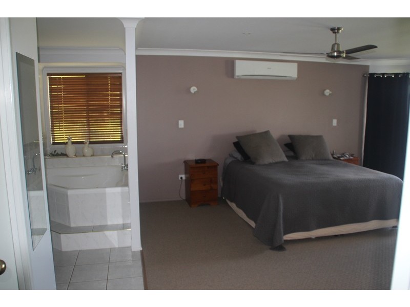 13 Del Close, Rockyview QLD 4701