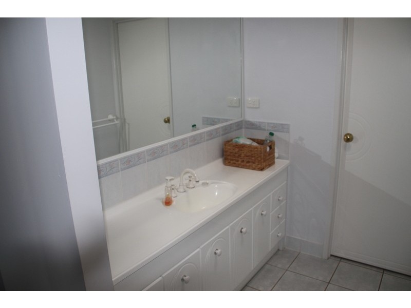 13 Del Close, Rockyview QLD 4701