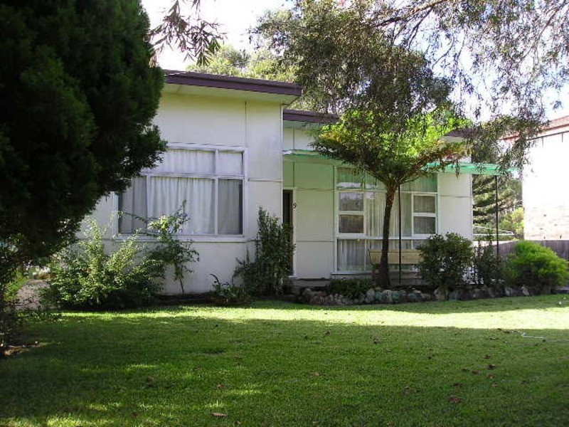 9 Layden Avenue, Engadine NSW 2233