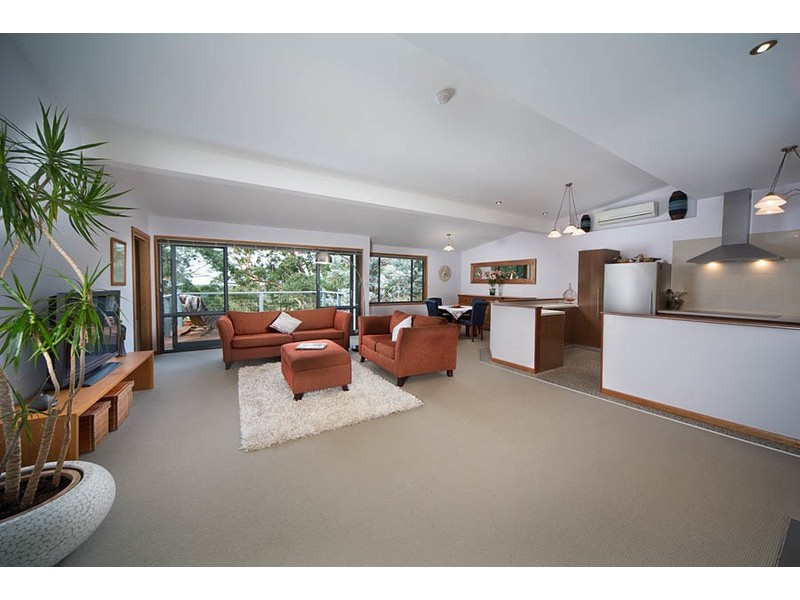 11 Wyoming Avenue, Valley Heights NSW 2777