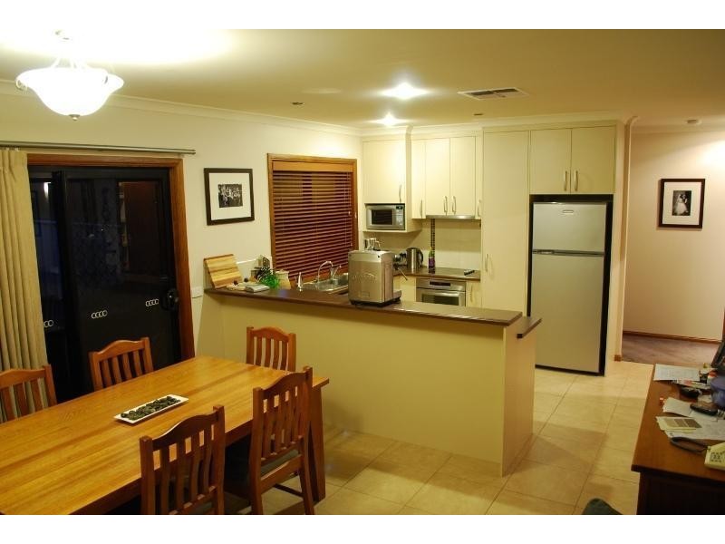 5/597 Heathwood Avenue, Lavington NSW 2641