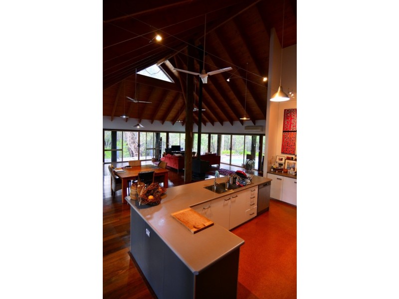 945 Martin Road, Mundaring WA 6073