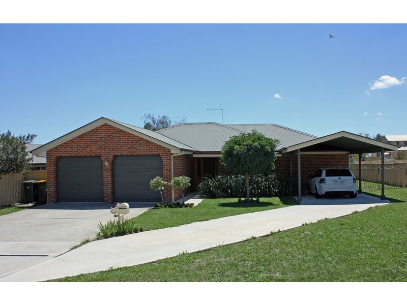 36 Landseer Street, Raglan NSW 2795