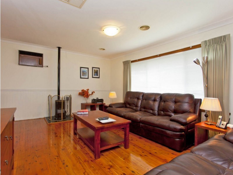 449 Hall Avenue, Lavington NSW 2641