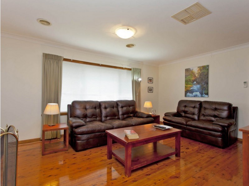 449 Hall Avenue, Lavington NSW 2641