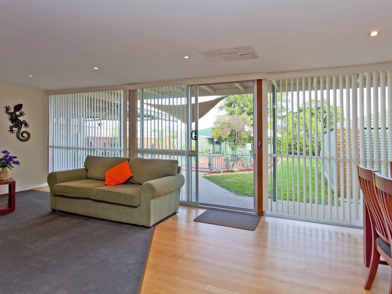 449 Hall Avenue, Lavington NSW 2641