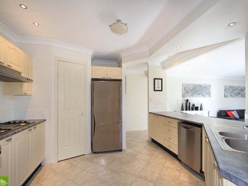 24 Felix Avenue, Horsley NSW 2530