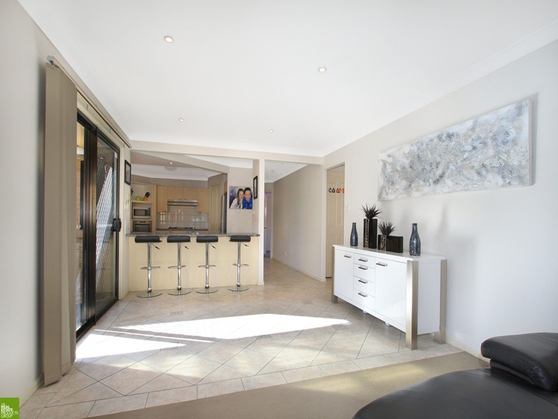 24 Felix Avenue, Horsley NSW 2530