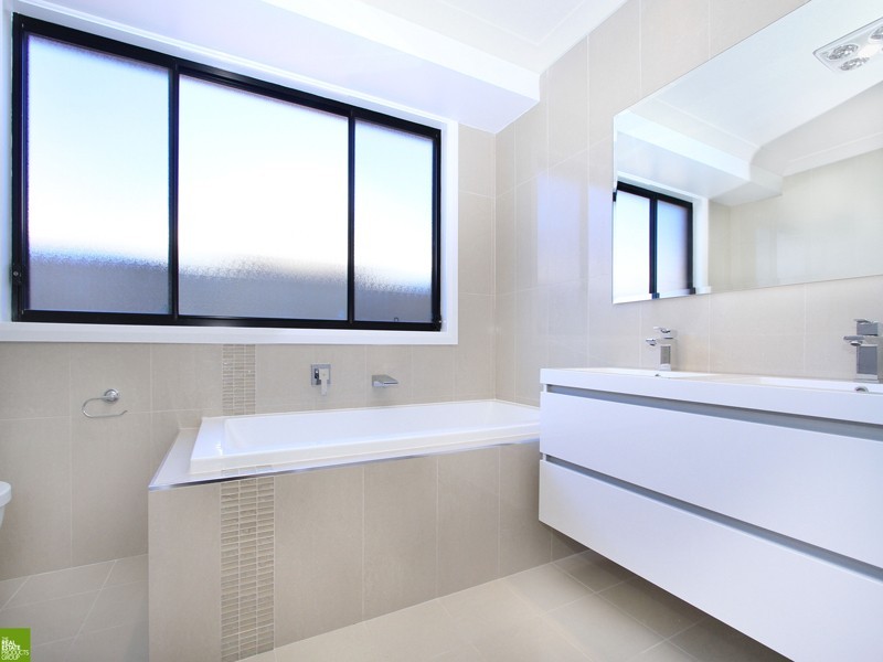 24 Felix Avenue, Horsley NSW 2530