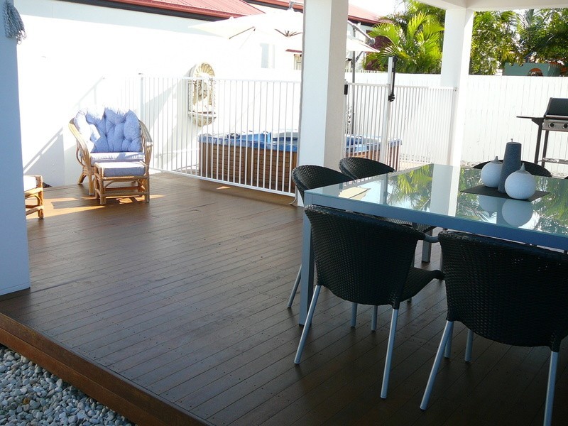 1 Molokai lane, Kawana Island QLD 4575