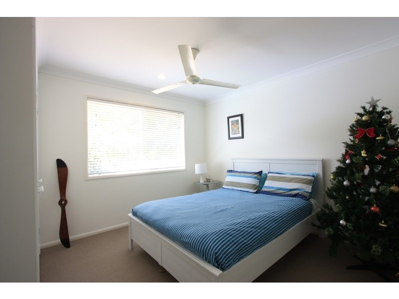 21 Fernbourne Road, Wellington Point QLD 4160