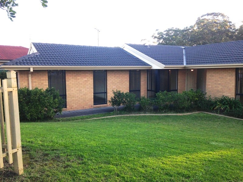 9 Churnwood Drive, Fletcher NSW 2287