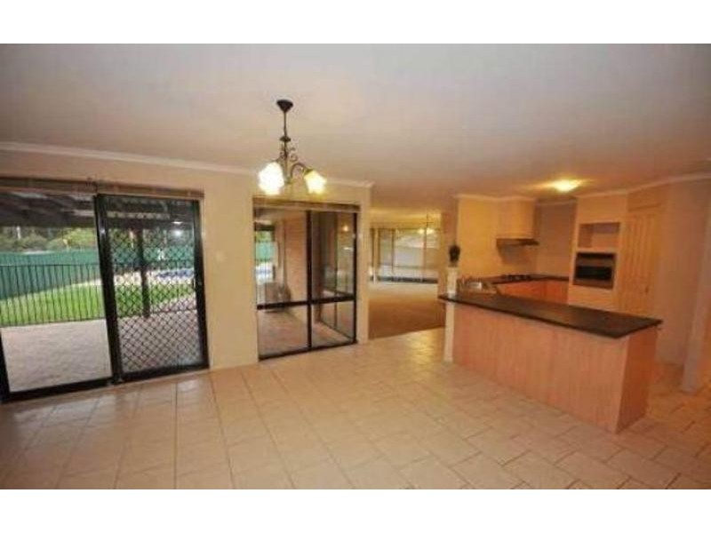 9 Churnwood Drive, Fletcher NSW 2287