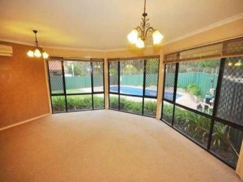 9 Churnwood drive, Fletcher NSW 2287