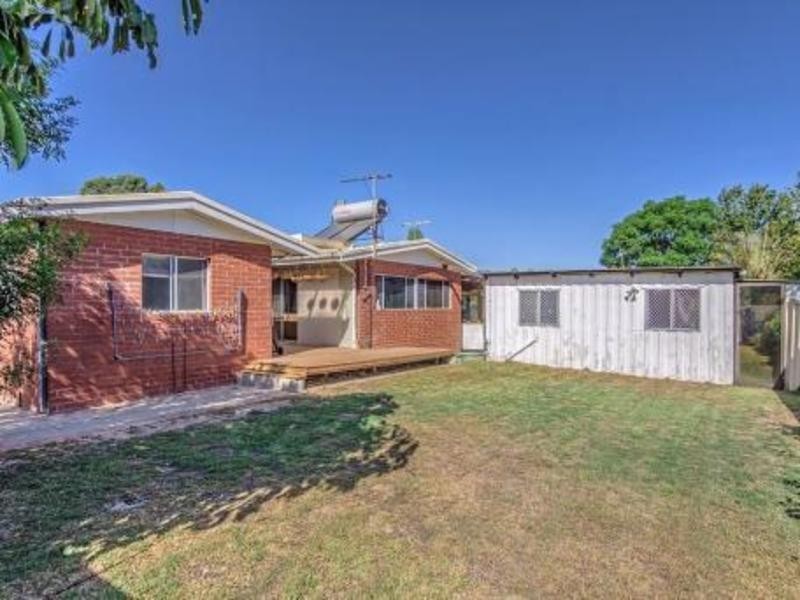 11 Pelham Street, Armadale WA 6112